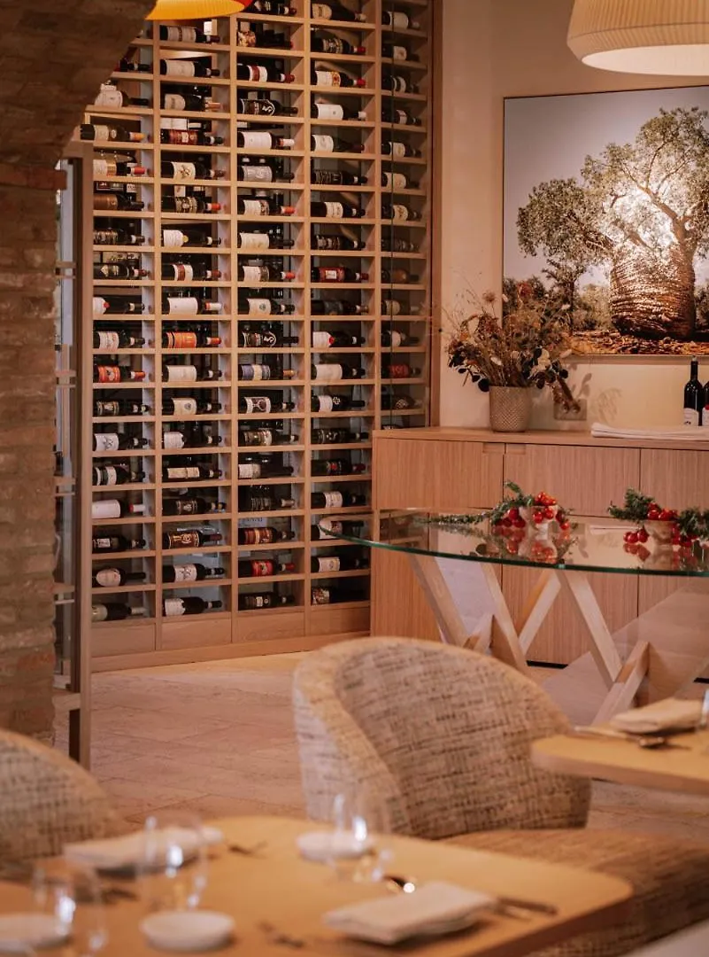 Villa Mastrojanni Relais Montalcino Italien