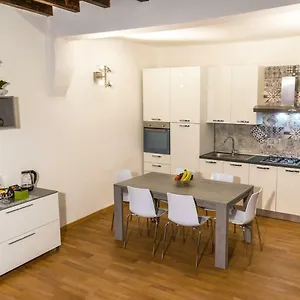  Apartment La Campanella Italien